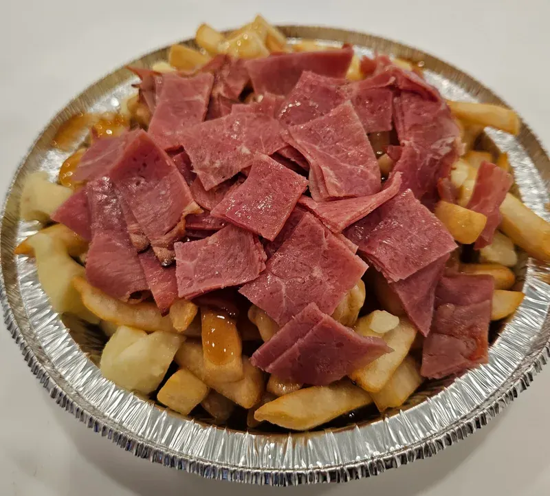 Poutine à la viande fumée